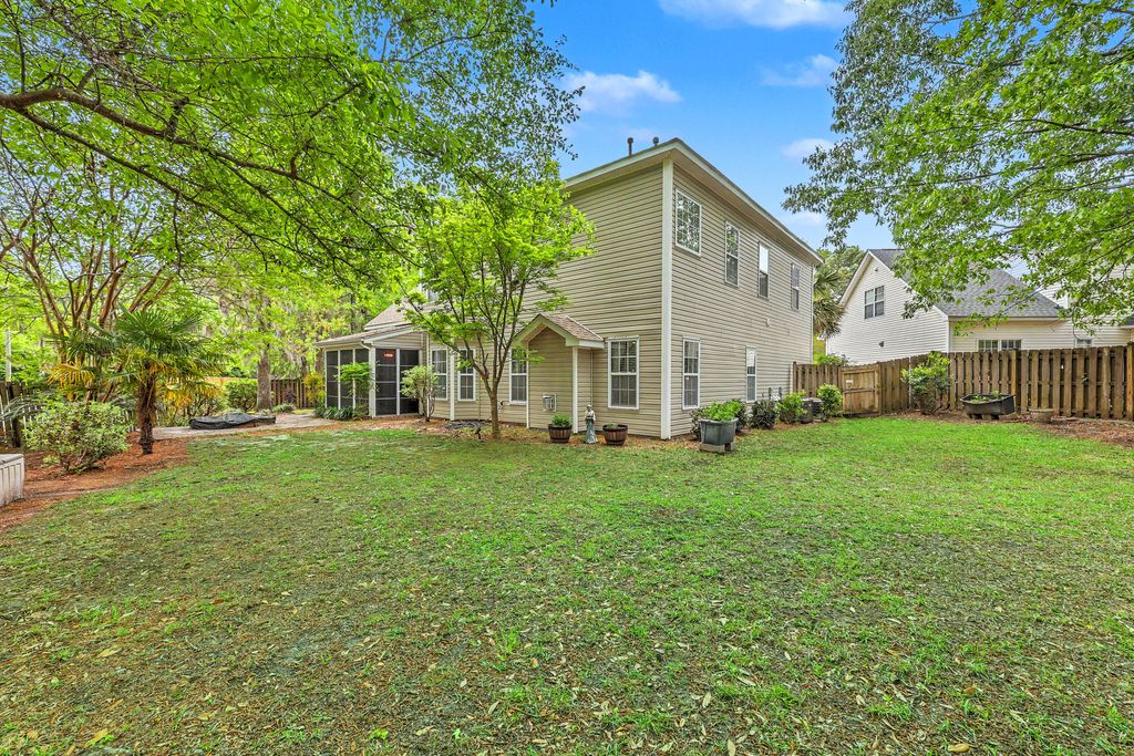 Image 39 of property listing at 210 Curico Lane, Summerville, SC 29483