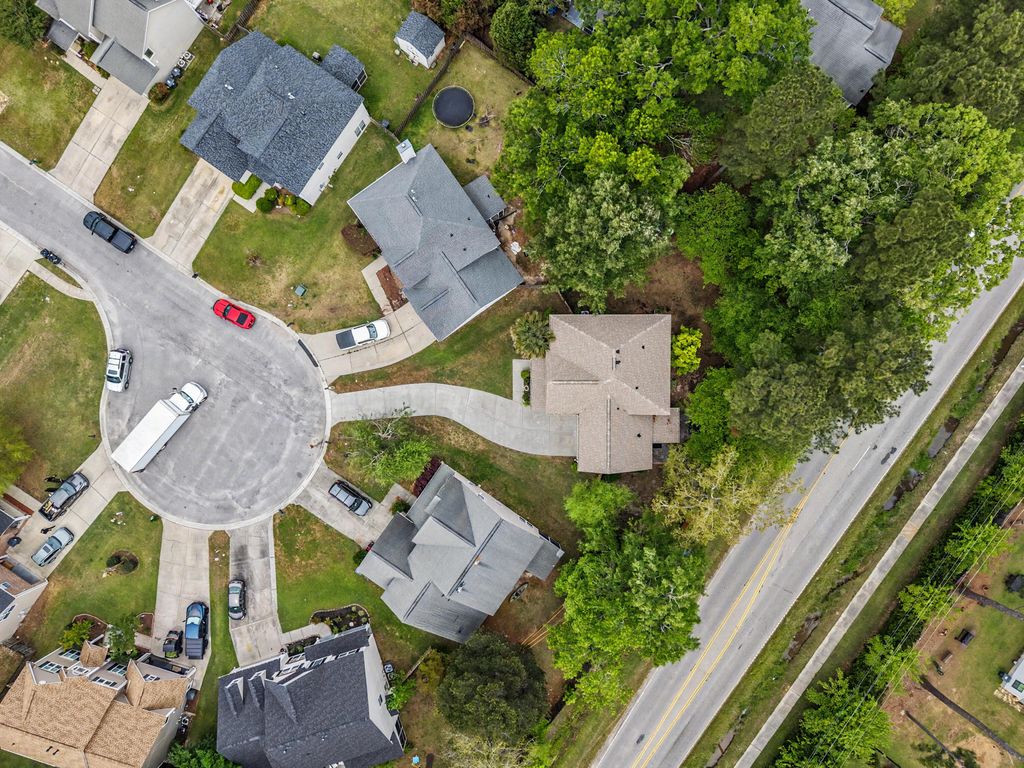 Image 42 of property listing at 210 Curico Lane, Summerville, SC 29483