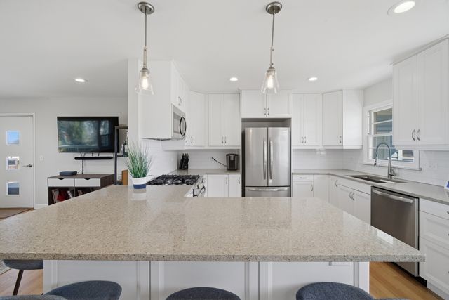 501 E Liberty Street, Wauconda, IL 60084