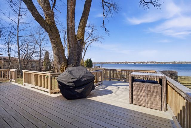 501 E Liberty Street, Wauconda, IL 60084