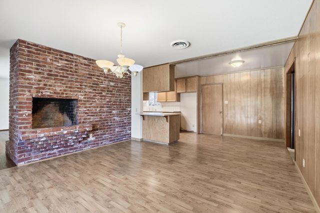 713 Rio Vista Dr, Modesto, CA 95355