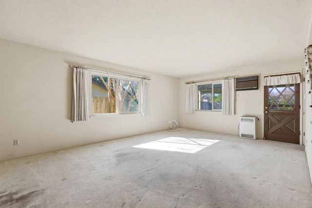 713 Rio Vista Dr, Modesto, CA 95355