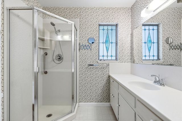 713 Rio Vista Dr, Modesto, CA 95355