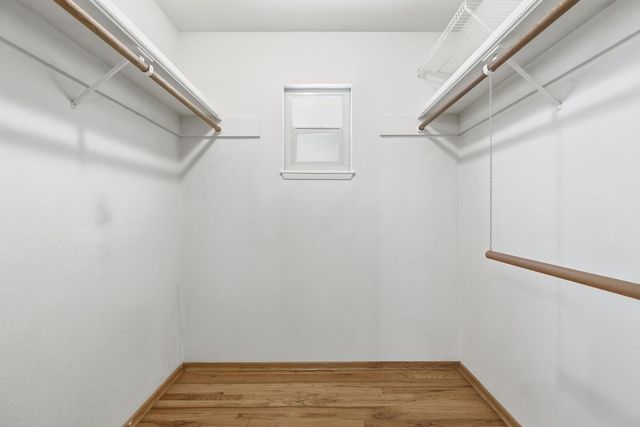 713 Rio Vista Dr, Modesto, CA 95355