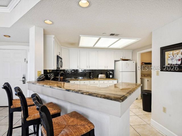 65 Ocean Ln Apt 501, Hilton Head Island, SC 29928