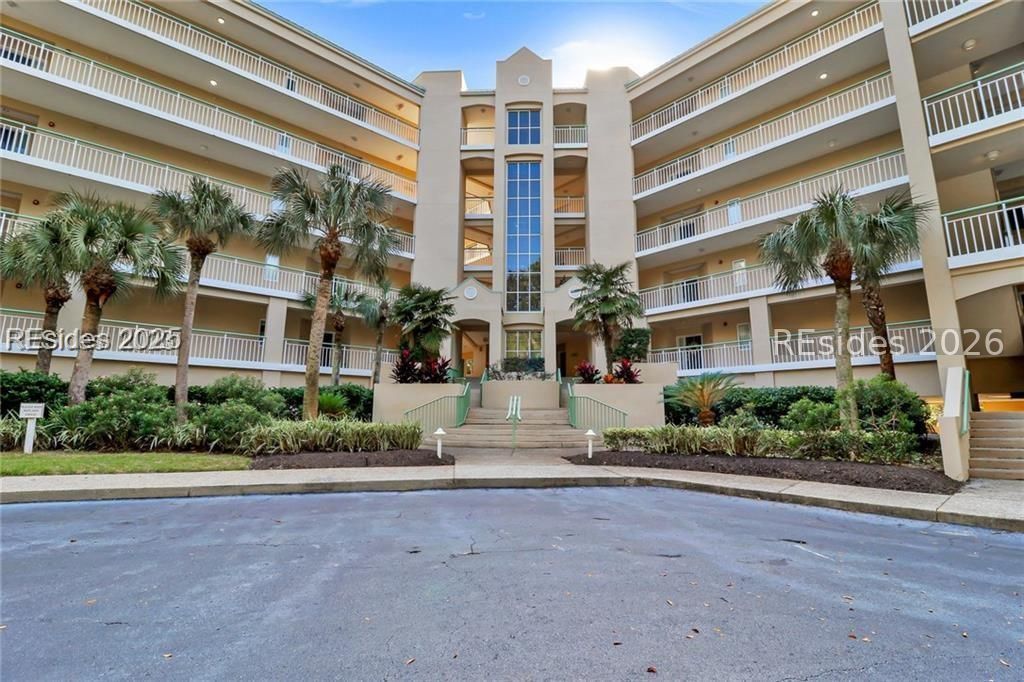 65 Ocean Ln Apt 501, Hilton Head Island, SC 29928