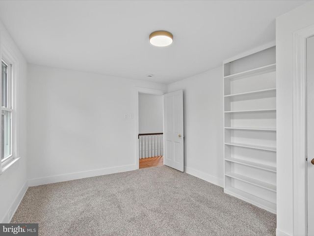 117 N BARBARA ST, Mount Joy, PA 17552