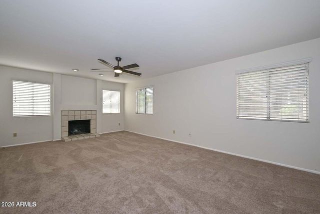 7629 W KRISTAL Way, Glendale, AZ 85308
