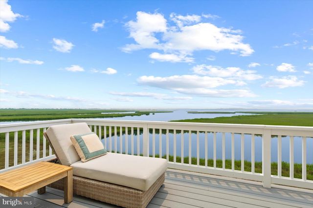 6 S SHORE DR, North Bethany, DE 19930