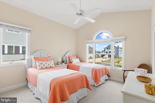 6 S SHORE DR, North Bethany, DE 19930