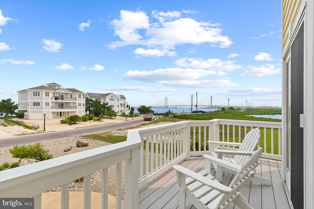6 S SHORE DR, North Bethany, DE 19930