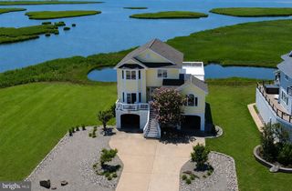 6 S SHORE DR, North Bethany, DE 19930