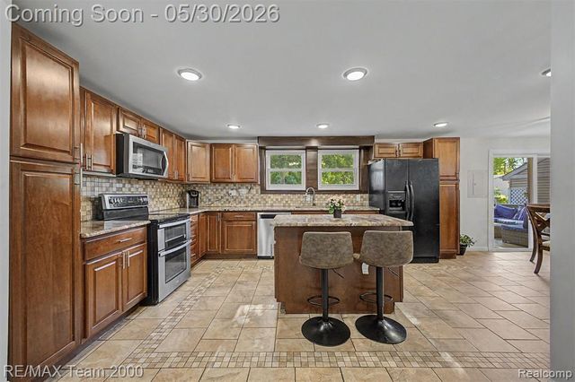 13867 Humphrey Street, Southgate, MI 48195