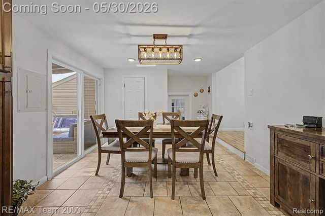 13867 Humphrey Street, Southgate, MI 48195