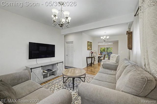 13867 Humphrey Street, Southgate, MI 48195