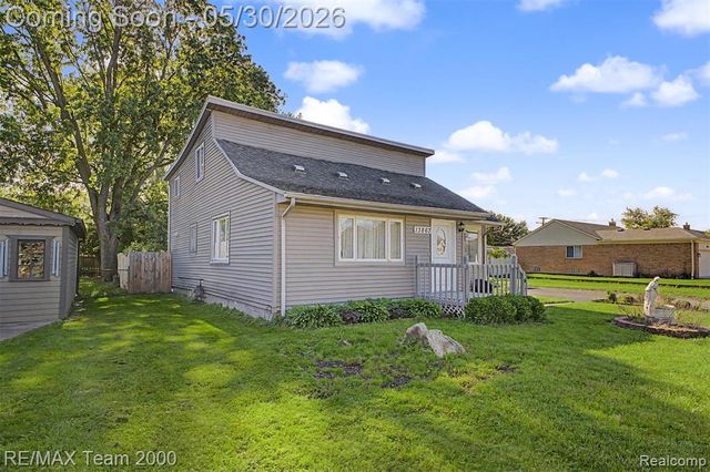 13867 Humphrey Street, Southgate, MI 48195
