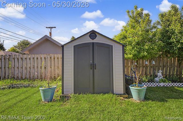 13867 Humphrey Street, Southgate, MI 48195
