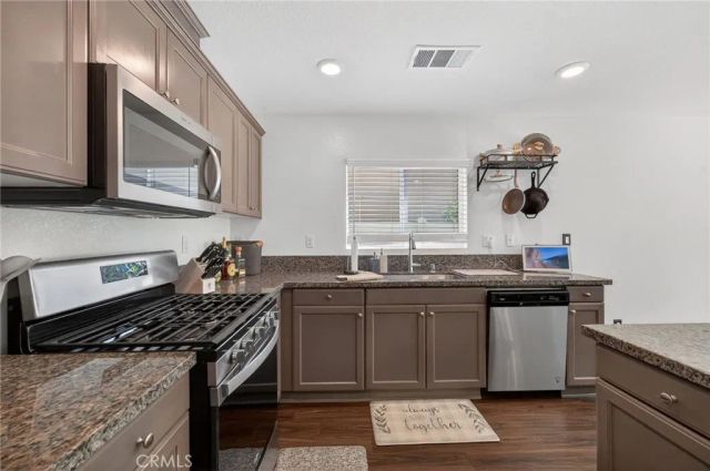 27777 Calle Talavera, Menifee, CA 92585