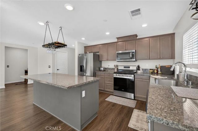 27777 Calle Talavera, Menifee, CA 92585