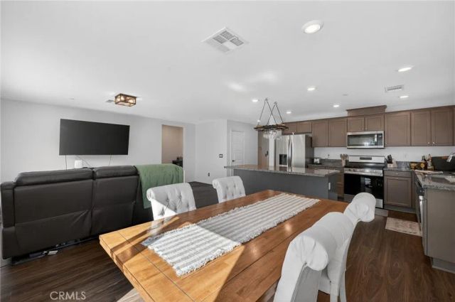 27777 Calle Talavera, Menifee, CA 92585