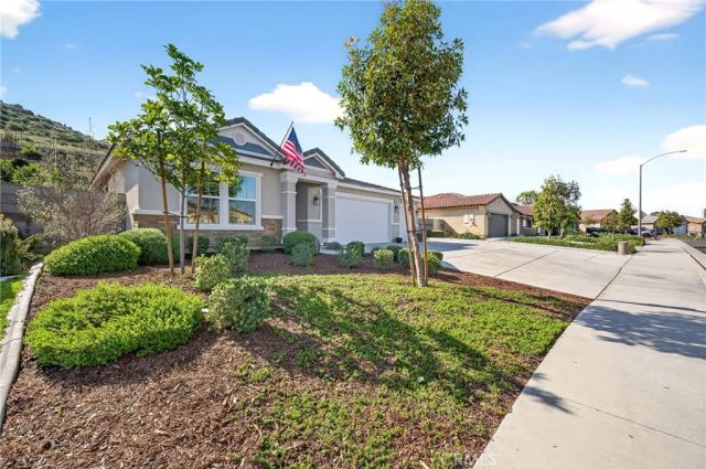 27777 Calle Talavera, Menifee, CA 92585