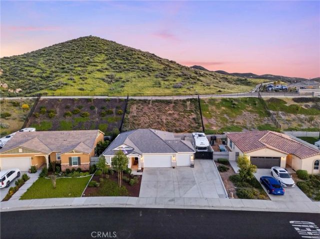 27777 Calle Talavera, Menifee, CA 92585