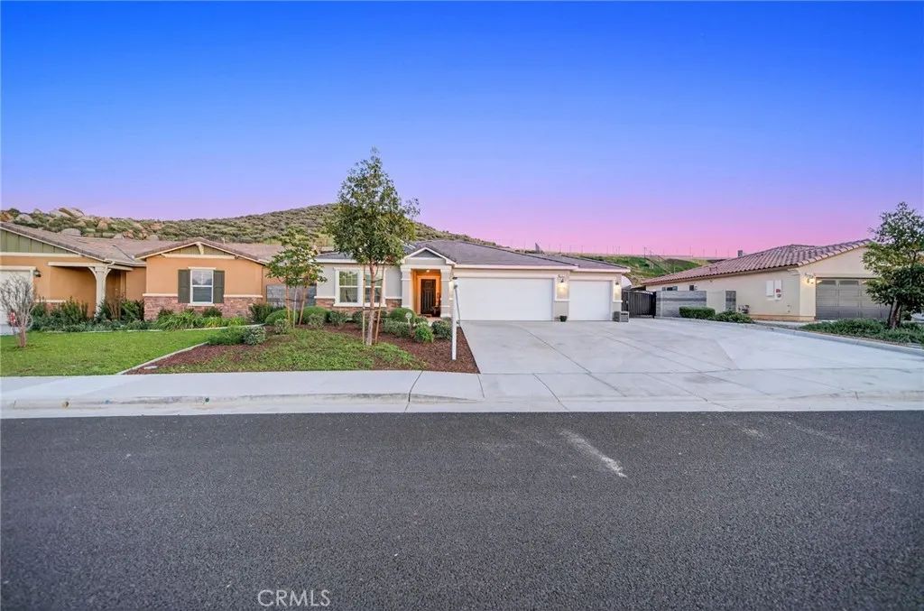 27777 Calle Talavera, Menifee, CA 92585