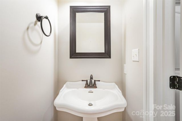 770 Cooks Cove Ridge, Clover, SC 29710