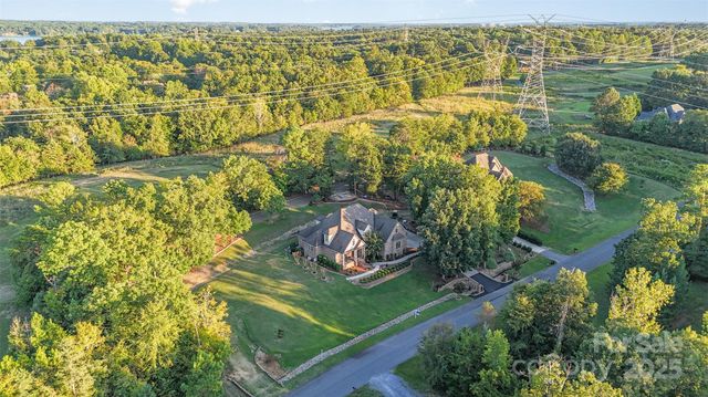 770 Cooks Cove Ridge, Clover, SC 29710