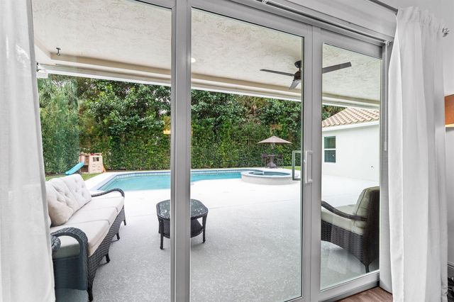 10223 Hunt Club Lane, Palm Beach Gardens, FL 33418