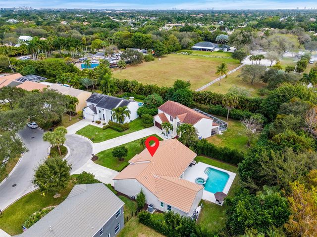 10223 Hunt Club Lane, Palm Beach Gardens, FL 33418