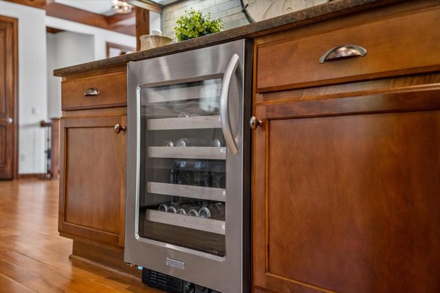 2150 Old Lantern CIRCLE, Delafield, WI 53018