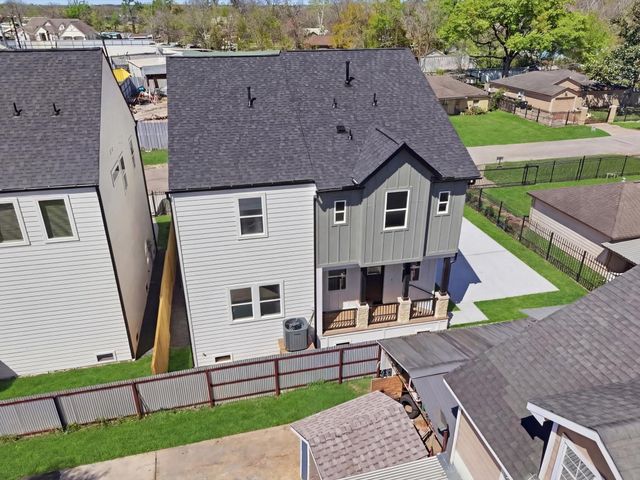 2306 Langley Road, Houston, TX 77093