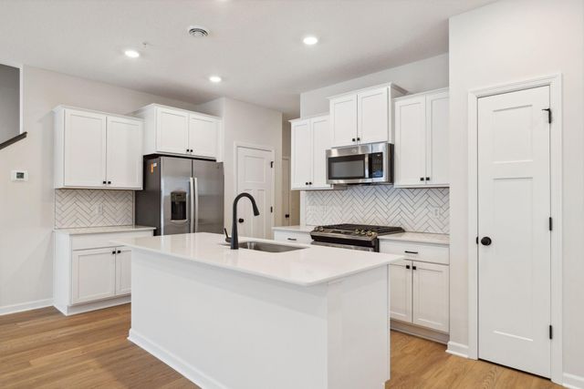 23162 Creekview Court, Rogers, MN 55374