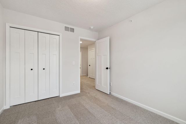 23162 Creekview Court, Rogers, MN 55374