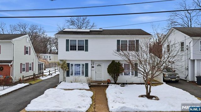 260 Hamilton Road, Teaneck, NJ 07666