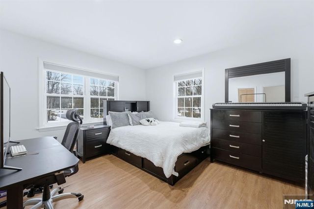 260 Hamilton Road, Teaneck, NJ 07666