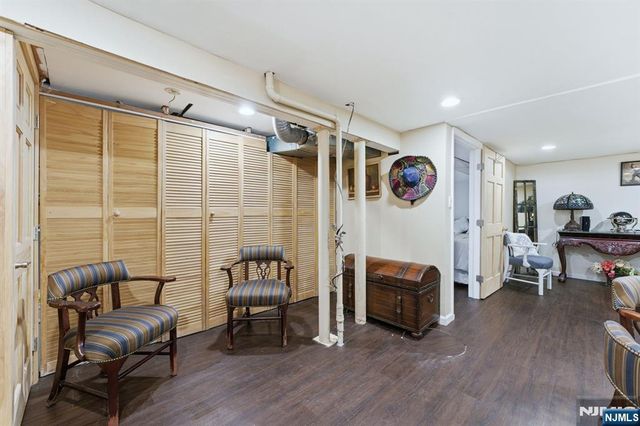 260 Hamilton Road, Teaneck, NJ 07666