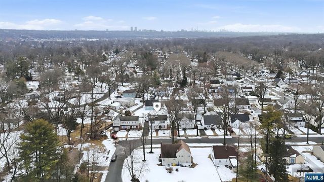 260 Hamilton Road, Teaneck, NJ 07666