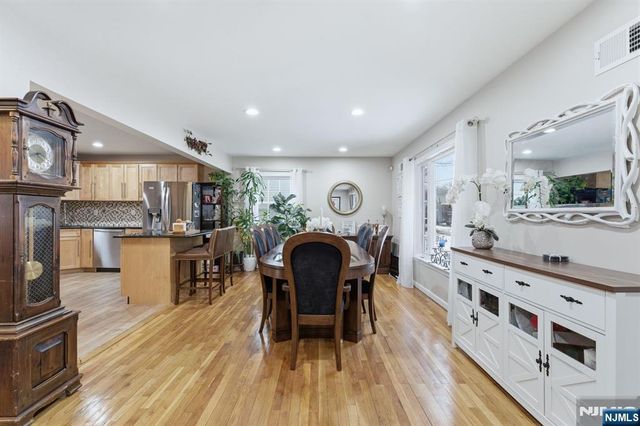 260 Hamilton Road, Teaneck, NJ 07666