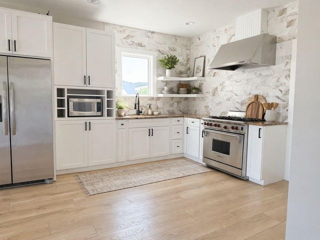 100 W Caskey ST, Florence, TX 76527