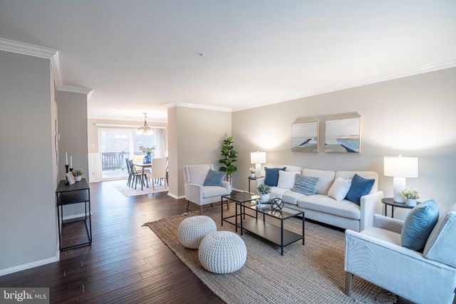 11 BEAVER POND CIR, Baltimore, MD 21234