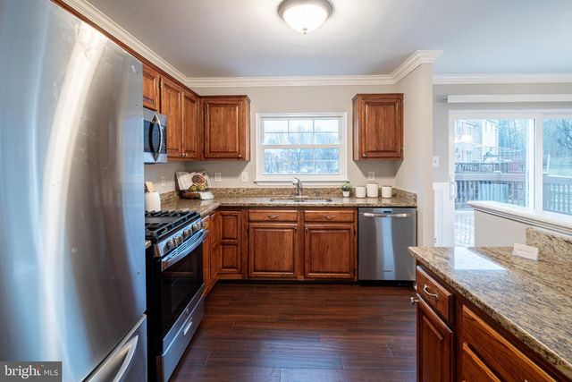 11 BEAVER POND CIR, Baltimore, MD 21234