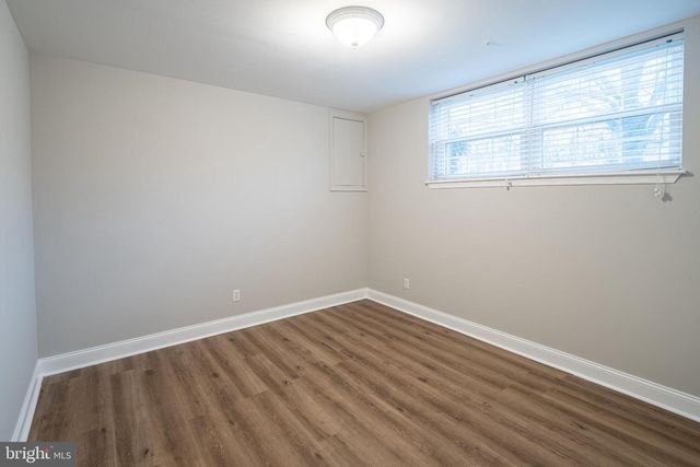 11 BEAVER POND CIR, Baltimore, MD 21234