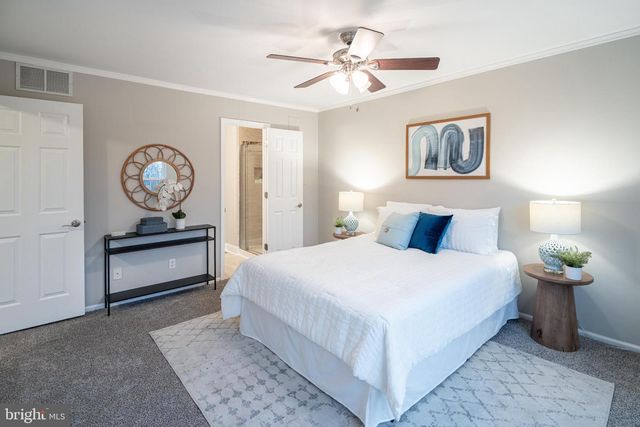 11 BEAVER POND CIR, Baltimore, MD 21234