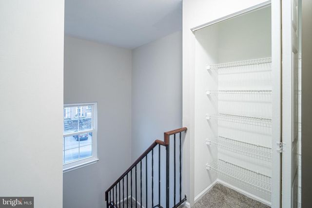 11 BEAVER POND CIR, Baltimore, MD 21234