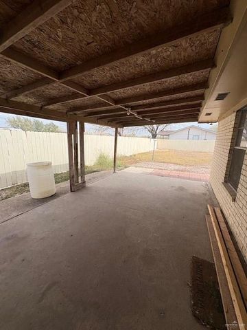 1128 N Los Ebanos Road, Mission, TX 78572