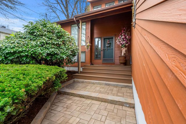 57 Greenfield Street, Manchester, NH 03104