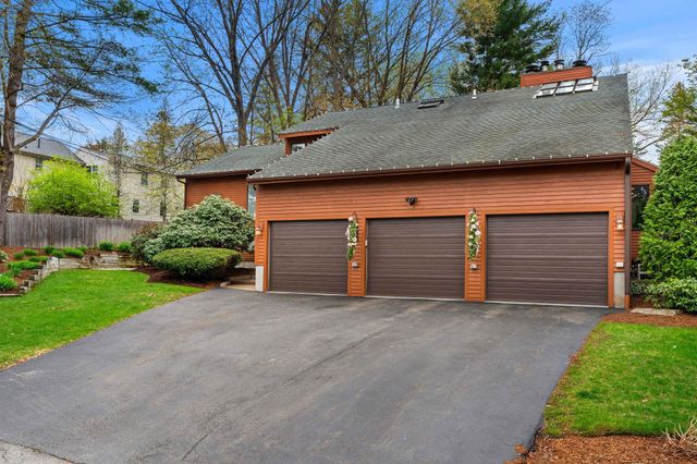 57 Greenfield Street, Manchester, NH 03104