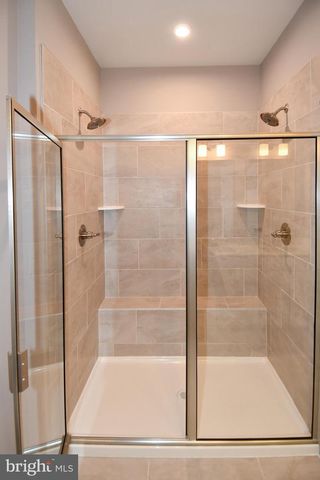 4539 BRIARHAVEN DR, Fredericksburg, VA 22408